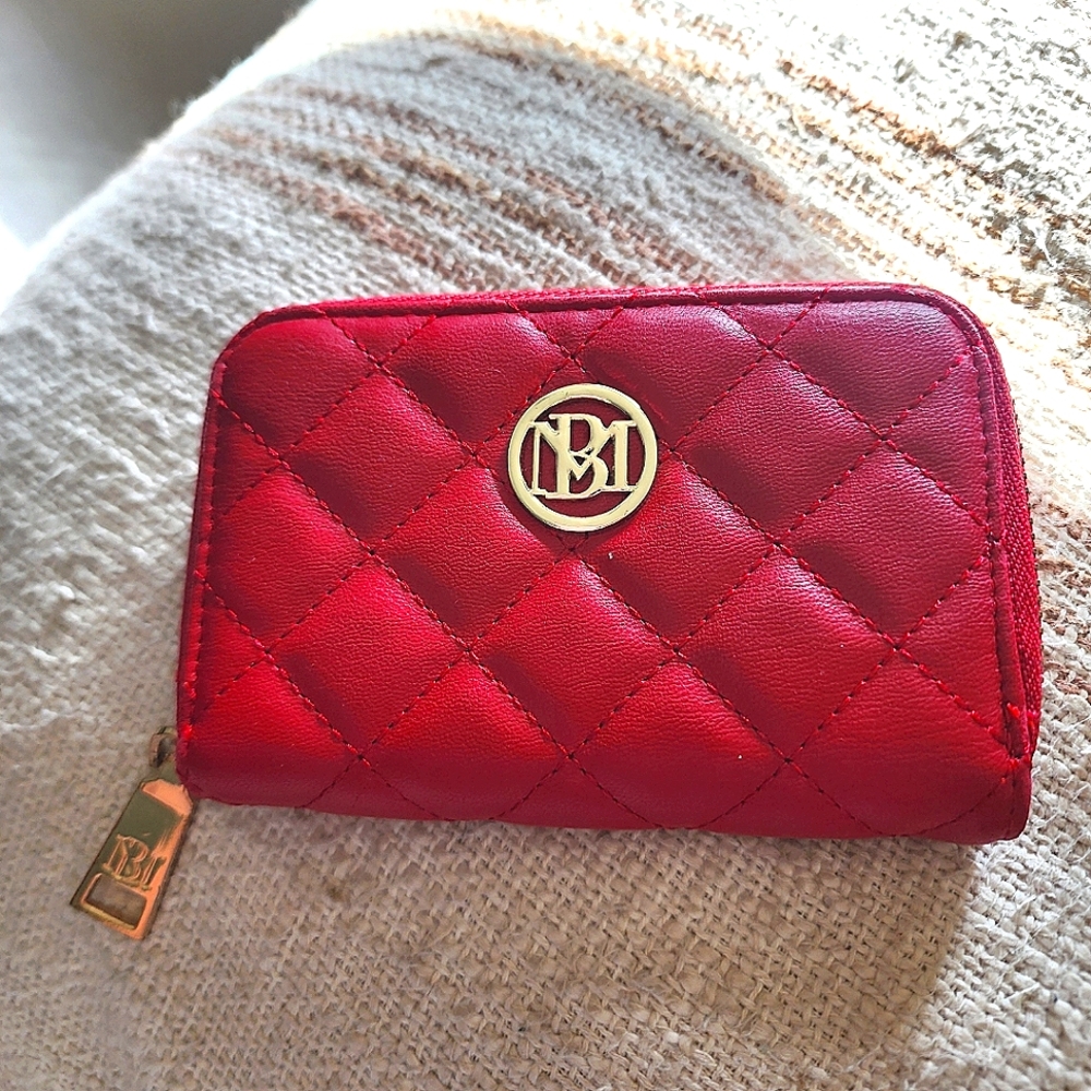 Badgley Mischka Red Card Holder Zip small wallet like new